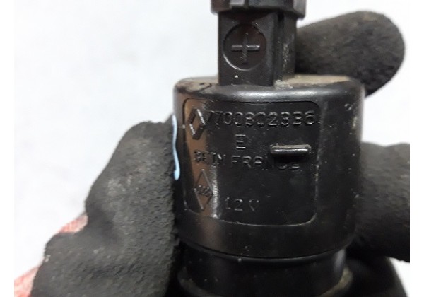 Насос омивача Renault Safrane, Master, 7700413524